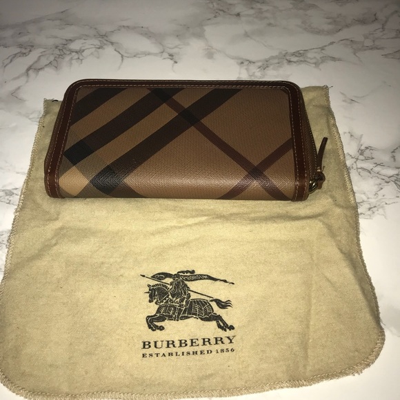 BURBERRY SMOKED CHECK WALLET - Picture 3 of 5